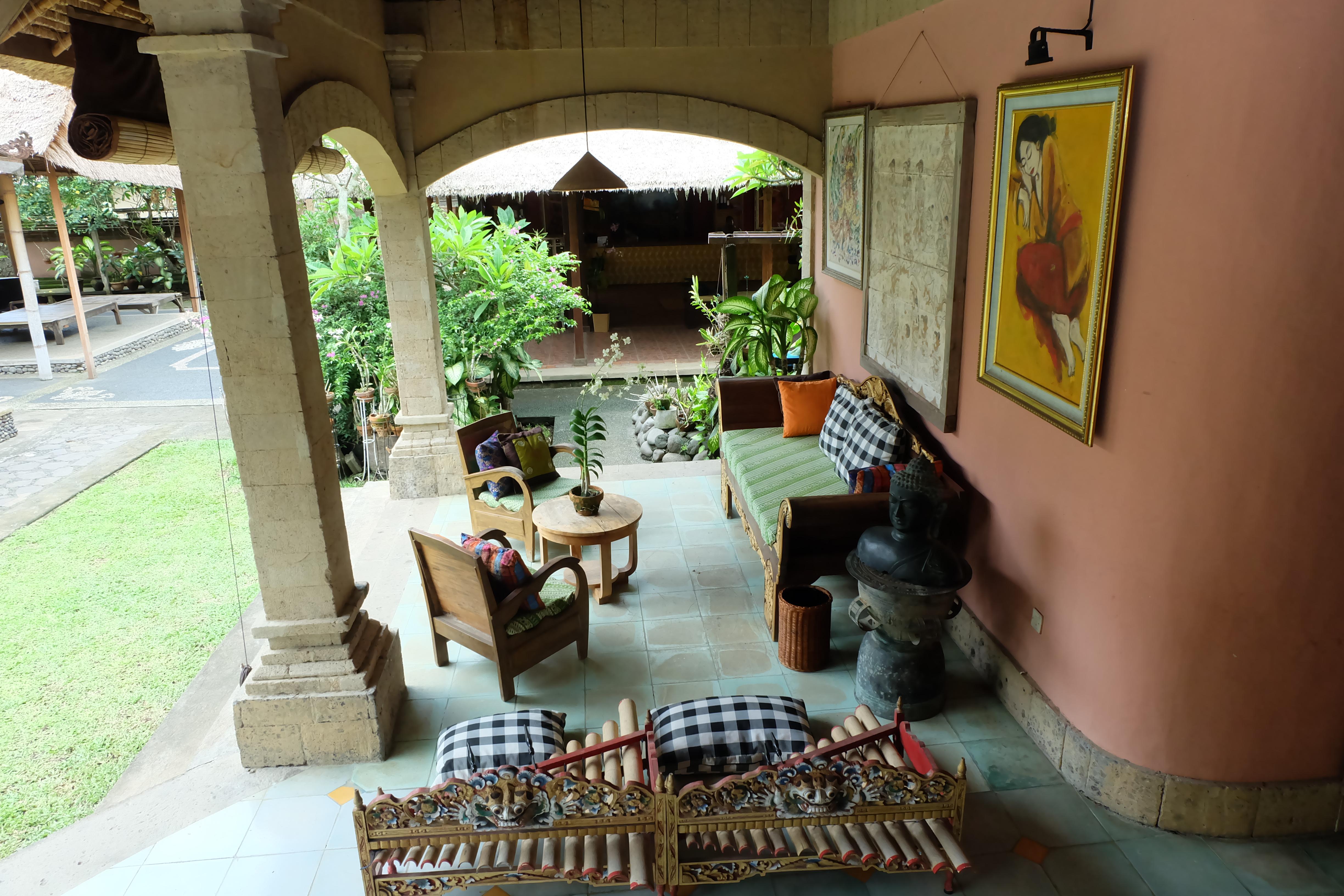 Puri Taman Sari Resort Selemadeg Exterior foto