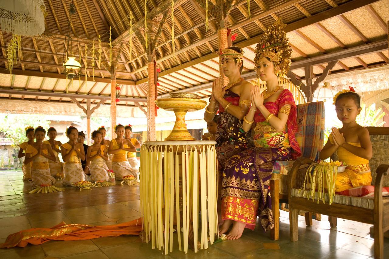 Puri Taman Sari Resort Selemadeg Exterior foto