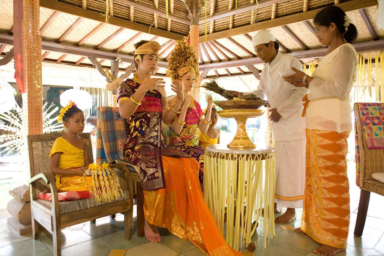 Puri Taman Sari Resort Selemadeg Exterior foto